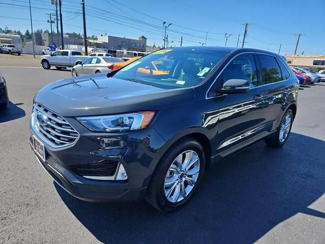 2021 Ford Edge Titanium