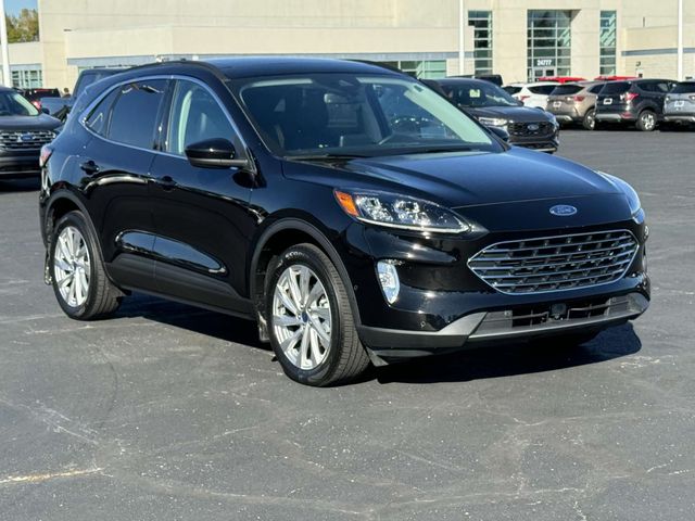 2021 Ford Escape Hybrid Titanium