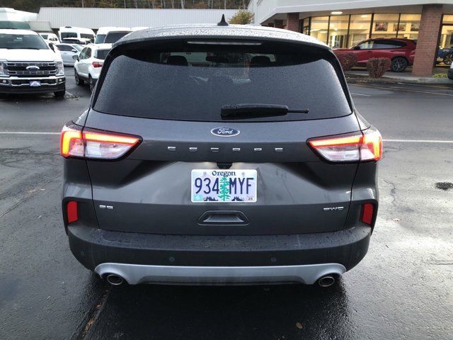 2021 Ford Escape SE