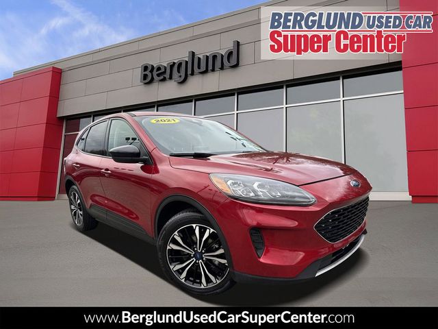 2021 Ford Escape SE