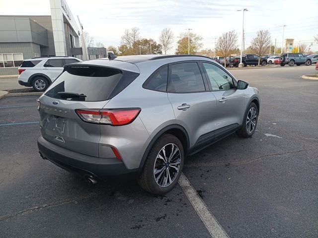 2021 Ford Escape SE