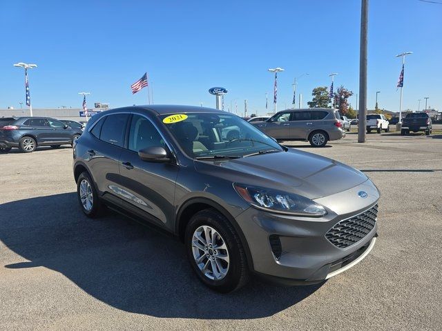 2021 Ford Escape SE