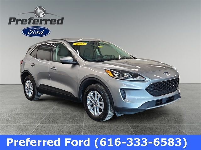 2021 Ford Escape SE