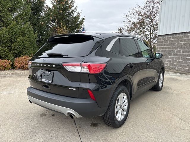 2021 Ford Escape SE