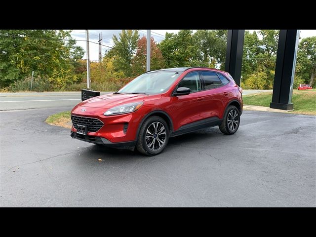 2021 Ford Escape SE