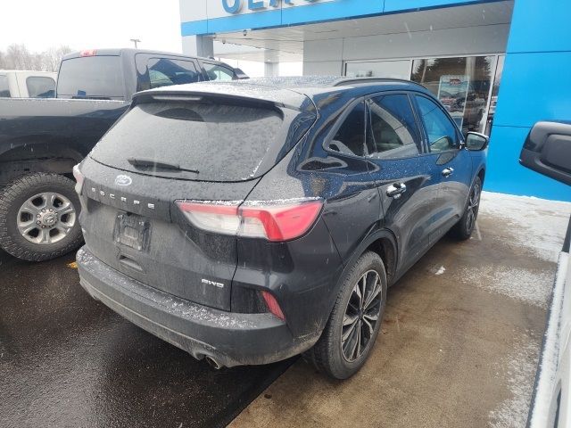 2021 Ford Escape SE