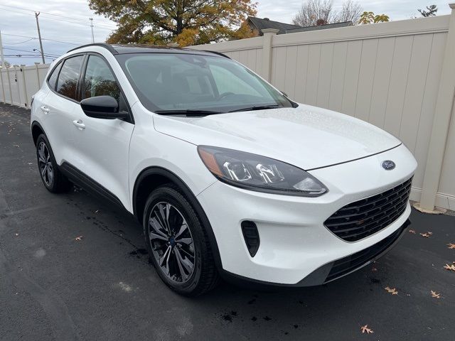 2021 Ford Escape SE