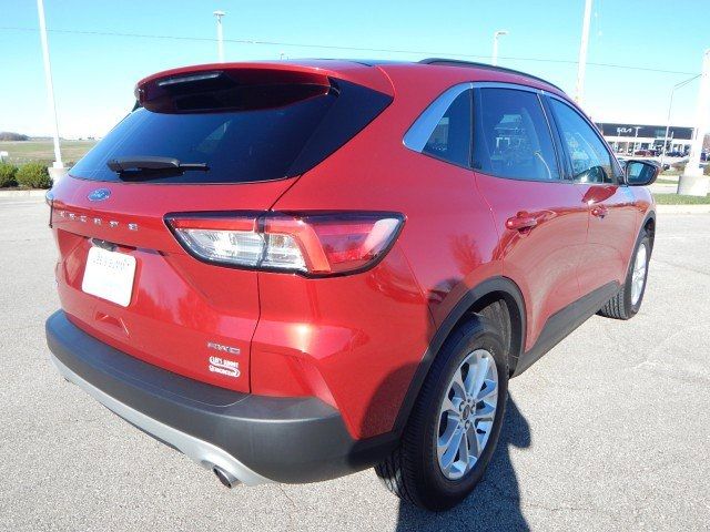 2021 Ford Escape SE