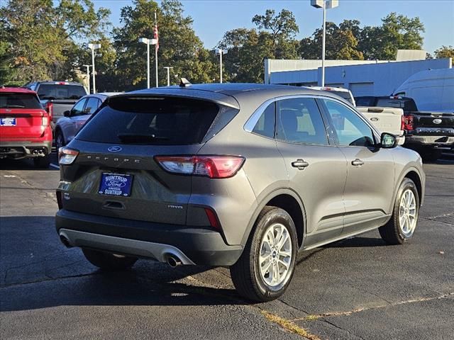 2021 Ford Escape SE