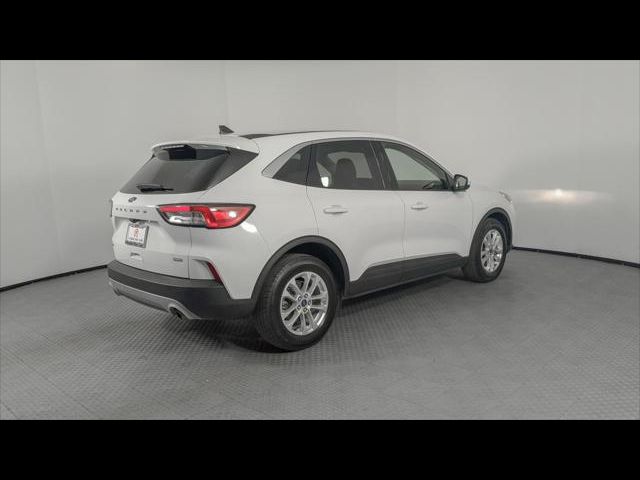 2021 Ford Escape Hybrid SE