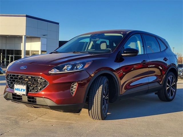 2021 Ford Escape Hybrid SE