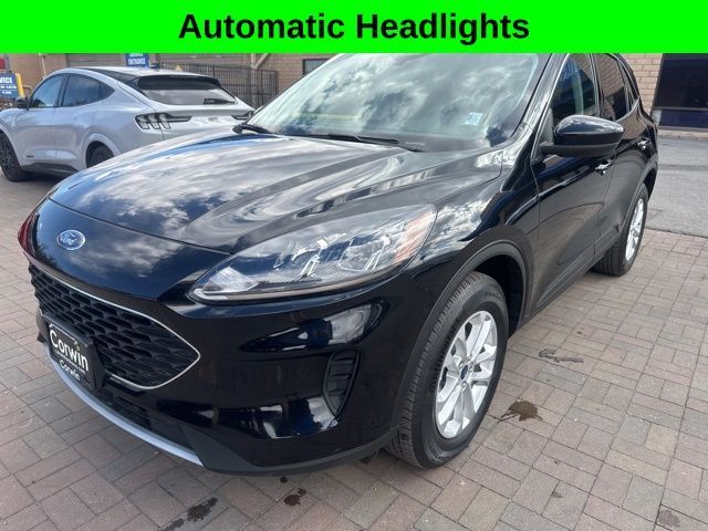 2021 Ford Escape Hybrid SE