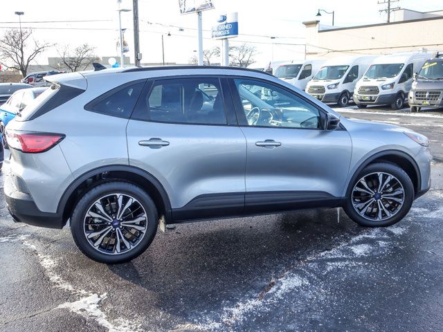 2021 Ford Escape Hybrid SE