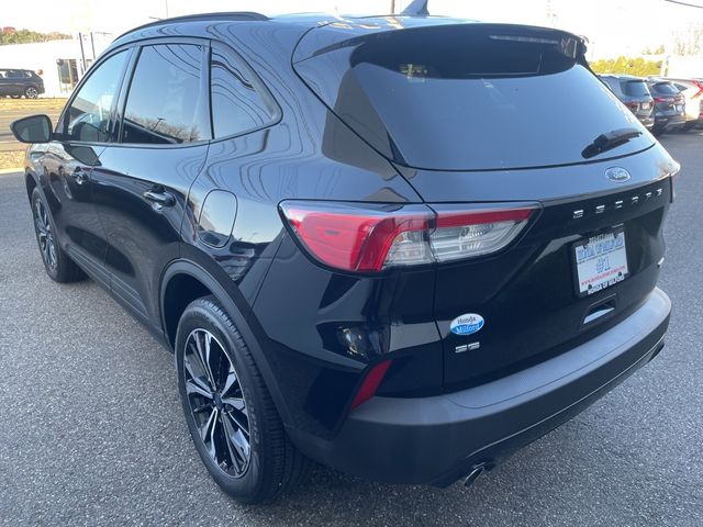 2021 Ford Escape Hybrid SE