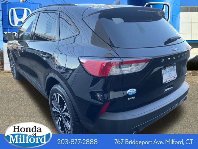 2021 Ford Escape Hybrid SE