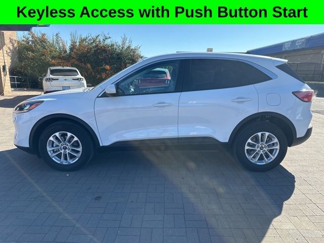 2021 Ford Escape Hybrid SE