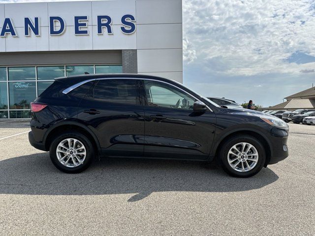 2021 Ford Escape Hybrid SE