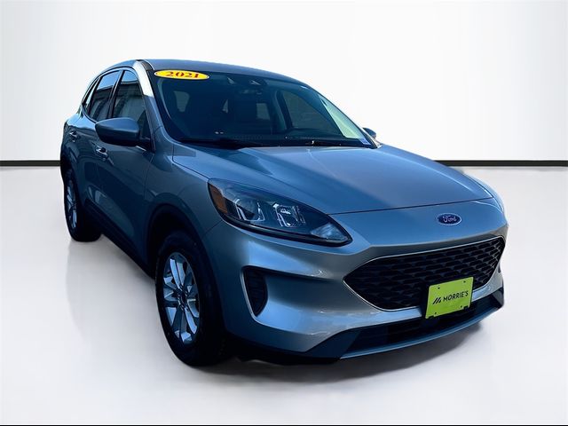 2021 Ford Escape Hybrid SE