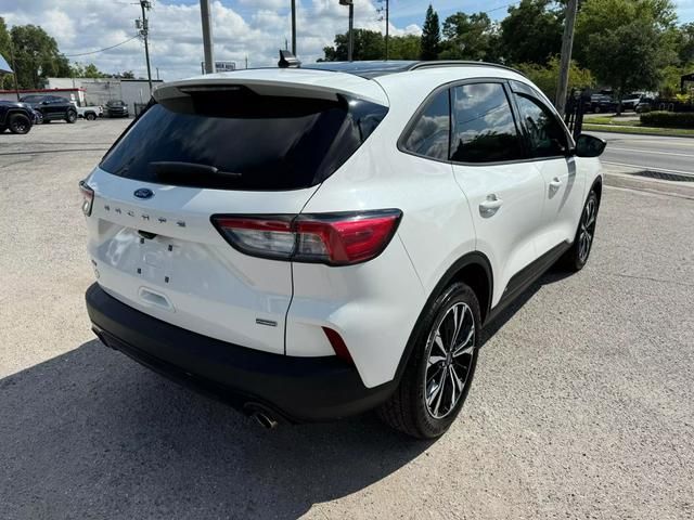 2021 Ford Escape Hybrid SE