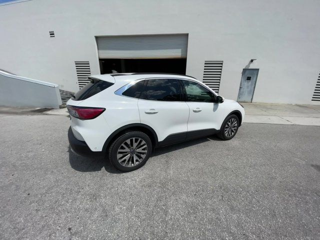 2021 Ford Escape Titanium