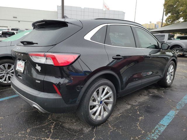 2021 Ford Escape Hybrid Titanium