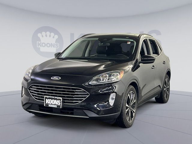 2021 Ford Escape Hybrid Titanium