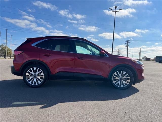 2021 Ford Escape Hybrid Titanium