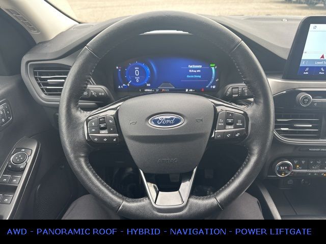 2021 Ford Escape Hybrid Titanium