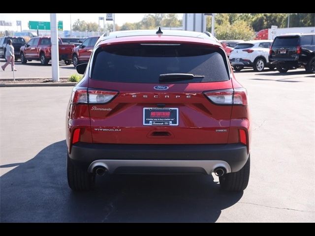 2021 Ford Escape Hybrid Titanium