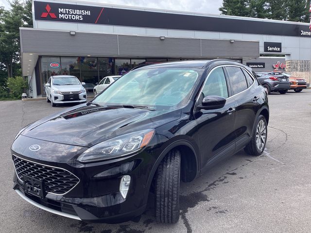 2021 Ford Escape Hybrid Titanium