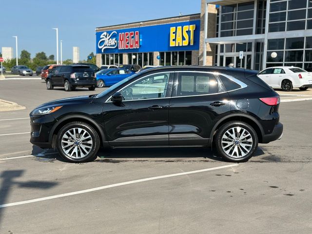 2021 Ford Escape Hybrid Titanium