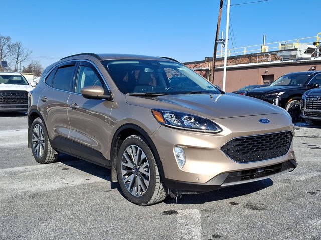 2021 Ford Escape Hybrid Titanium