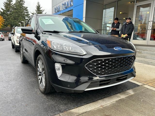 2021 Ford Escape Hybrid Titanium