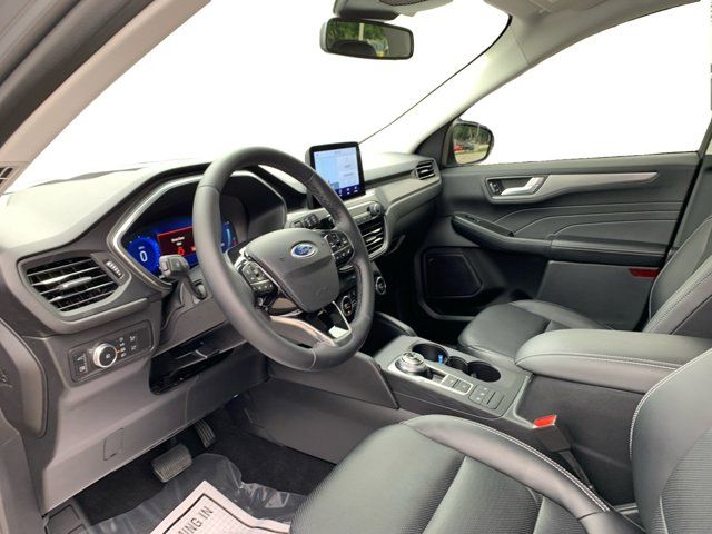 2021 Ford Escape Hybrid Titanium