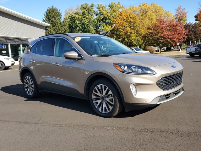 2021 Ford Escape Hybrid Titanium