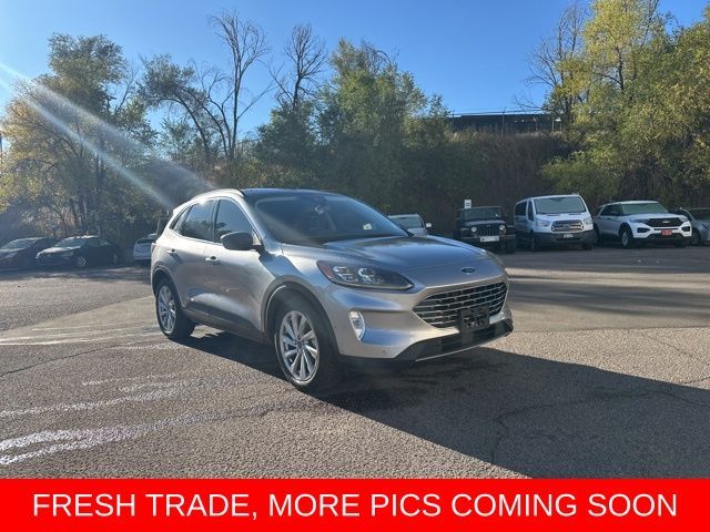 2021 Ford Escape Hybrid Titanium