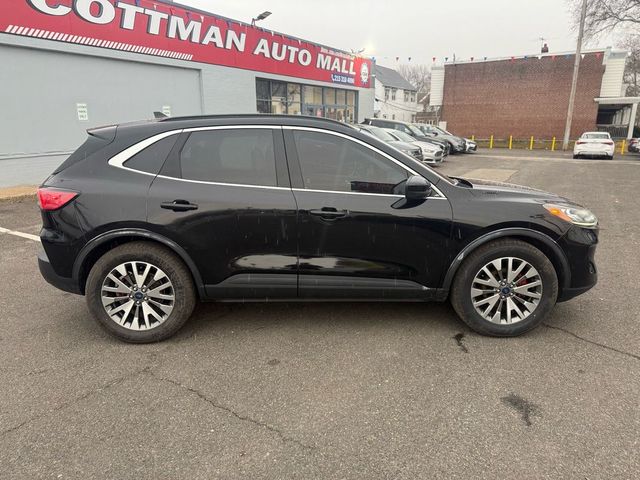 2021 Ford Escape Hybrid Titanium