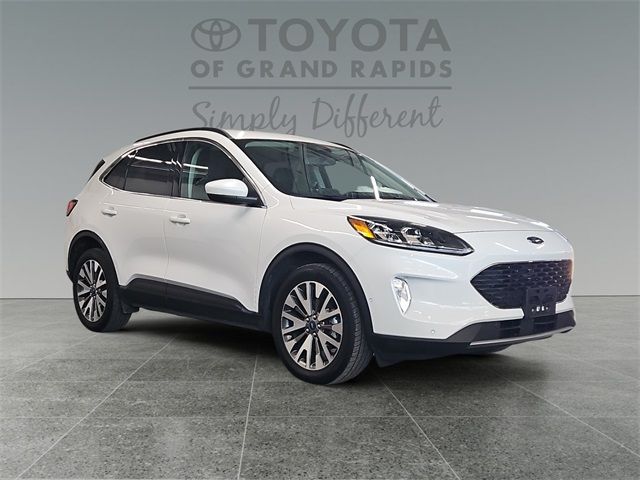 2021 Ford Escape Hybrid Titanium