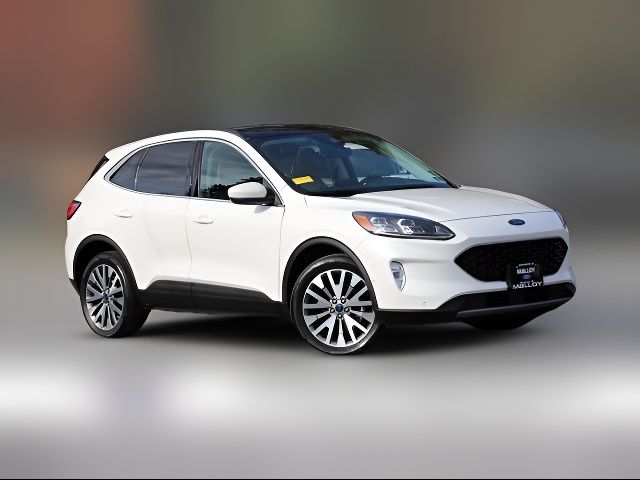 2021 Ford Escape Hybrid Titanium