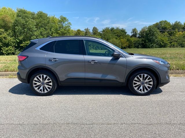 2021 Ford Escape Hybrid Titanium