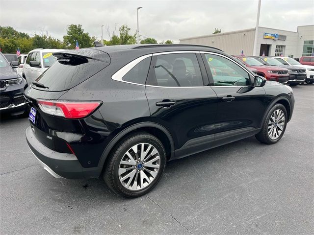 2021 Ford Escape Hybrid Titanium