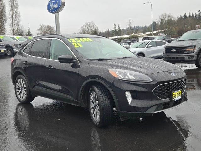 2021 Ford Escape Hybrid Titanium