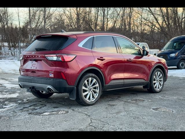 2021 Ford Escape Hybrid Titanium