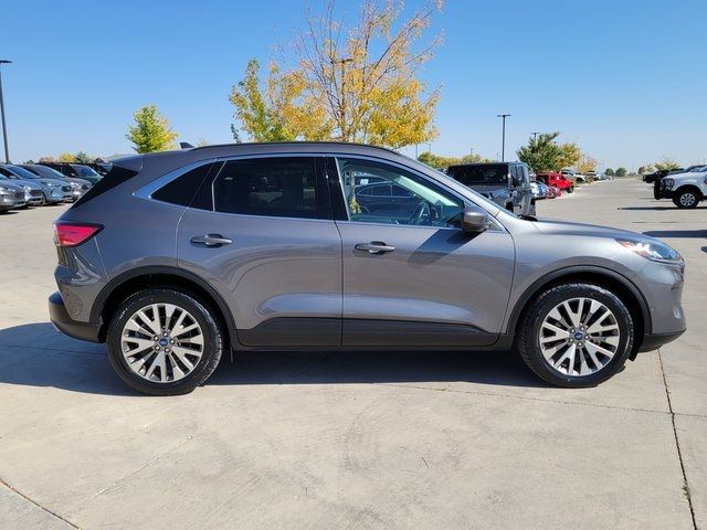 2021 Ford Escape Hybrid Titanium