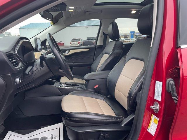 2021 Ford Escape Hybrid Titanium