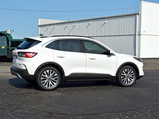 2021 Ford Escape Hybrid Titanium