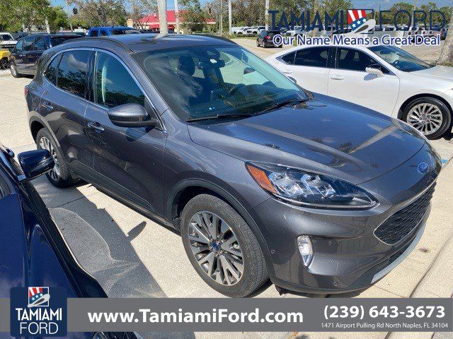 2021 Ford Escape Hybrid Titanium