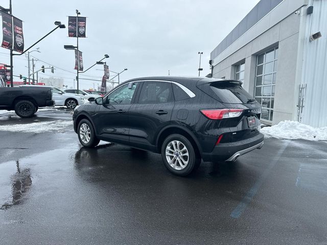 2021 Ford Escape Hybrid SE