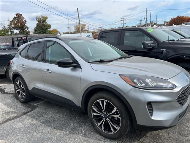 2021 Ford Escape Hybrid SE