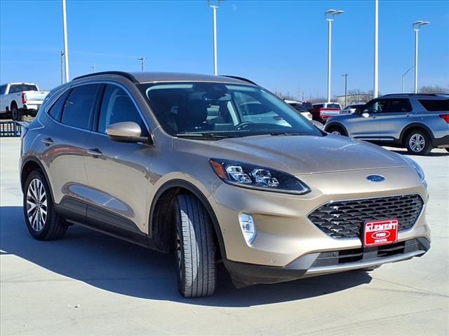 2021 Ford Escape Hybrid Titanium